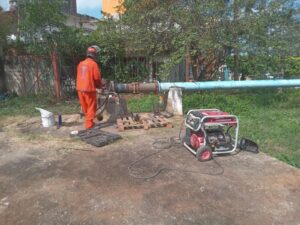 Mantiene CMAS rehabilitación de la línea de 18 pulgadas y refuerza abastecimiento con pipas en el poniente de la ciudad